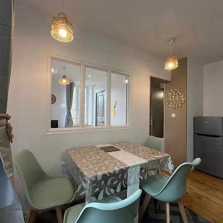 Refait A Neuf Apartment